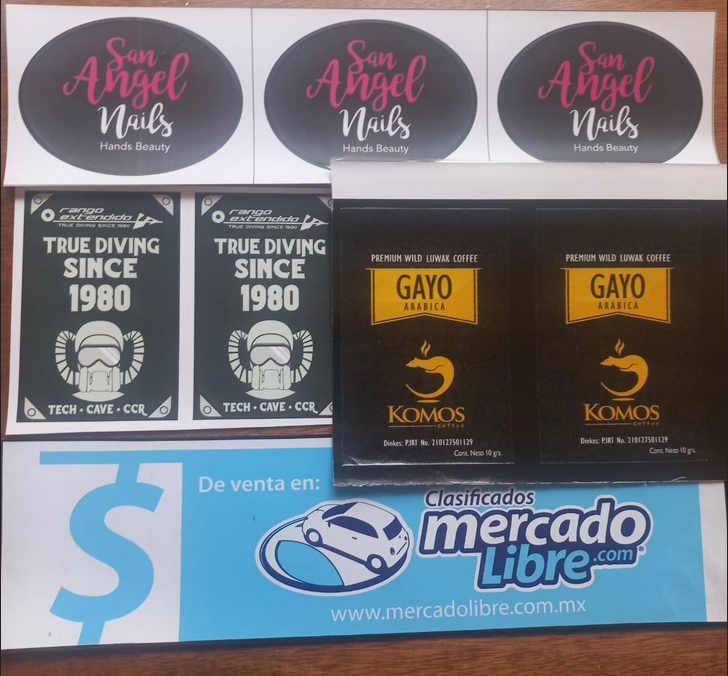 Etiquetas adhesivas personalizadas